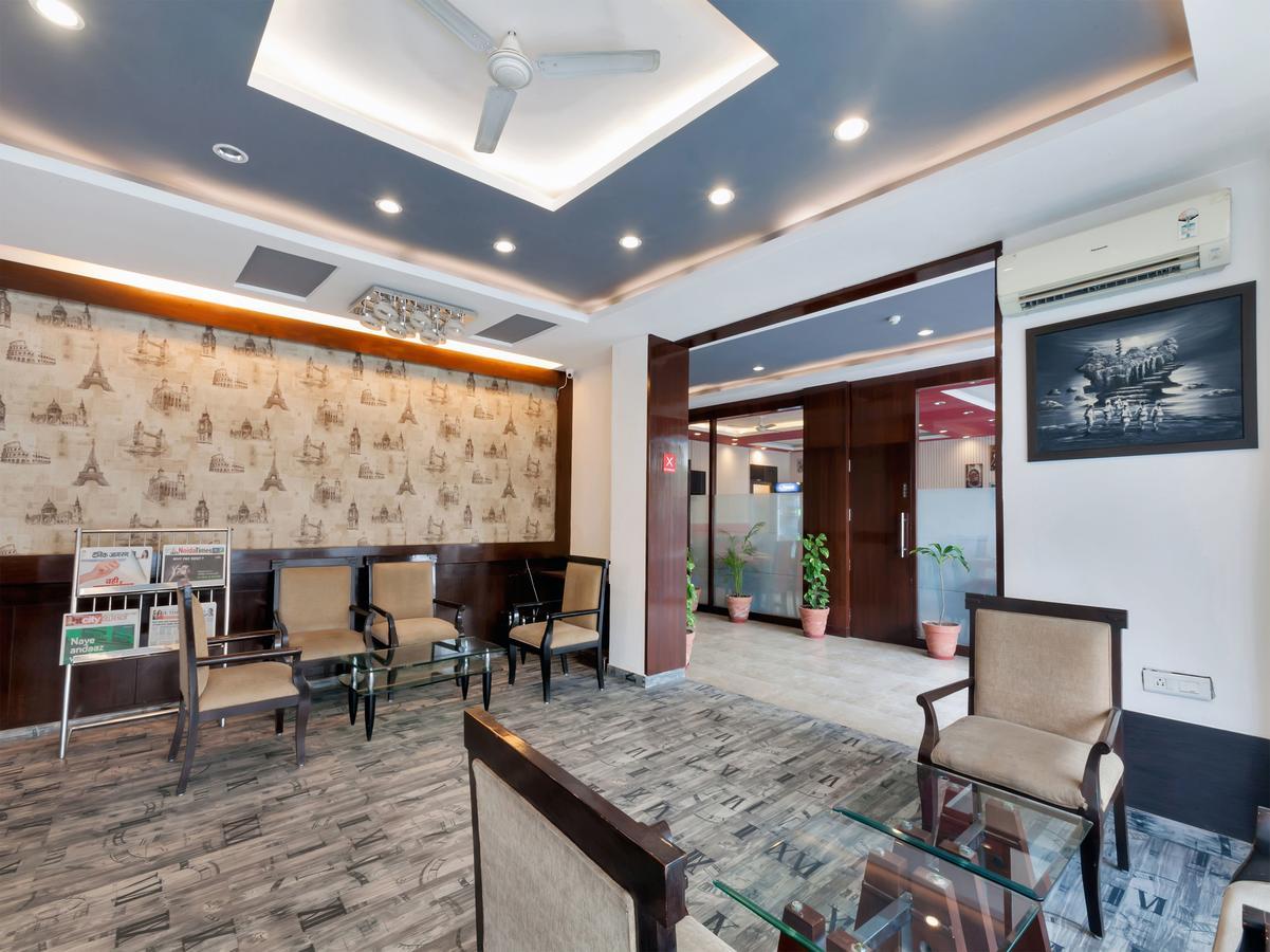 Oyo 9841 The Vivir 1 Hotel Noida Exterior photo